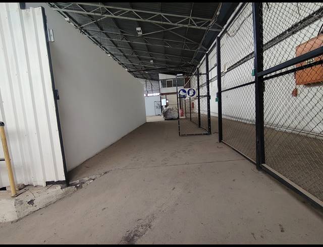 3,715M² WAREHOUSE TO LET IN HERIOTDALE